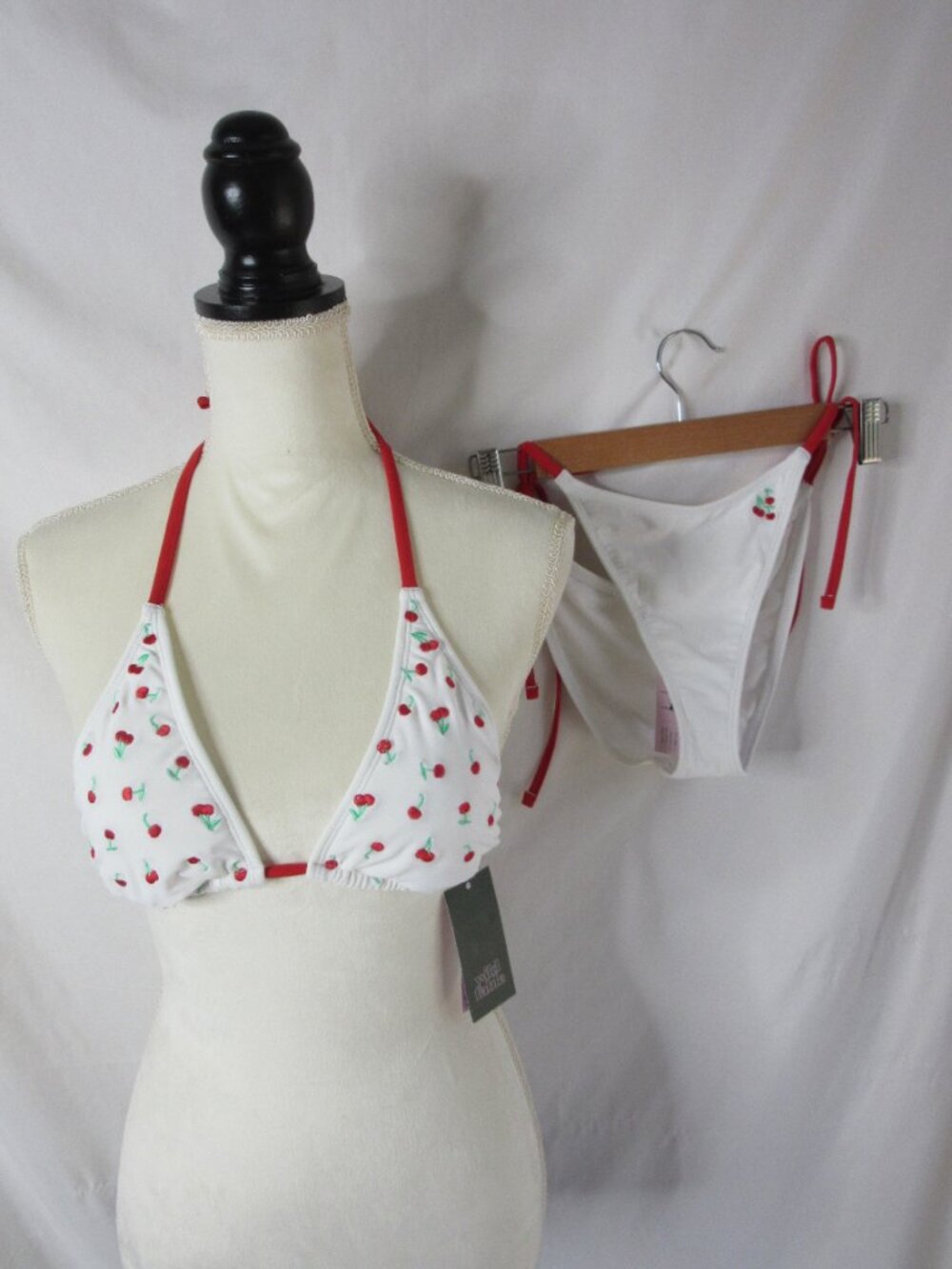 Wild Fable 2 Piece Bikini White with Embroidered Red Cherries Small NWT - Picture 10 of 10